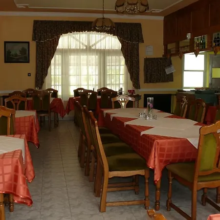 Orchidea Hotell Balástya